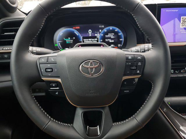 2025 Toyota Crown Signia Limited