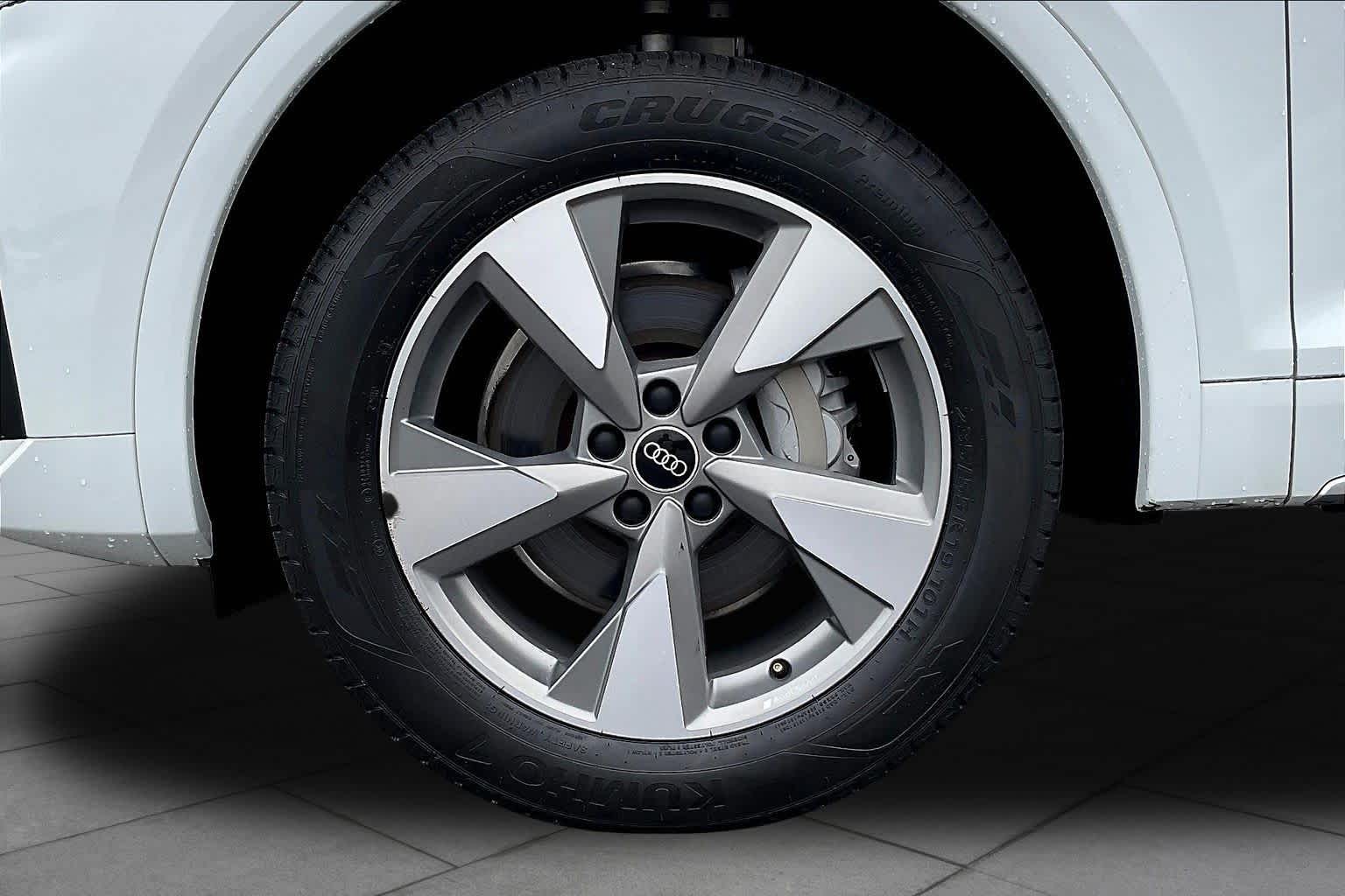 2023 Audi Q5 Premium Plus