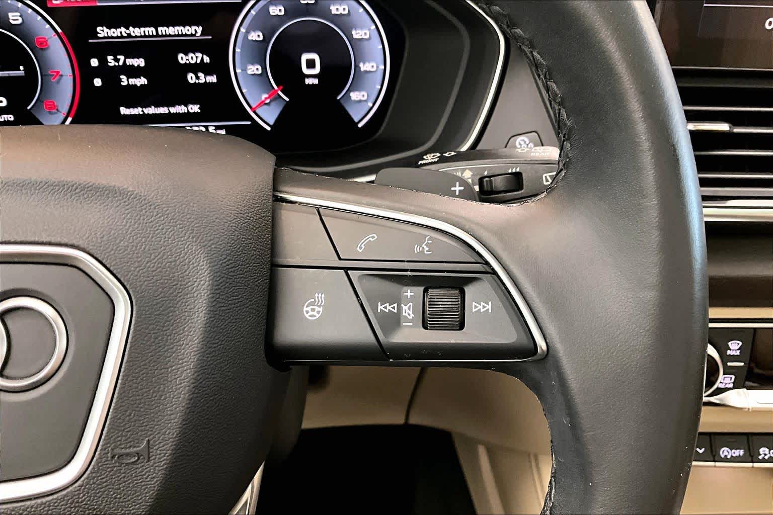 2023 Audi Q5 Premium Plus