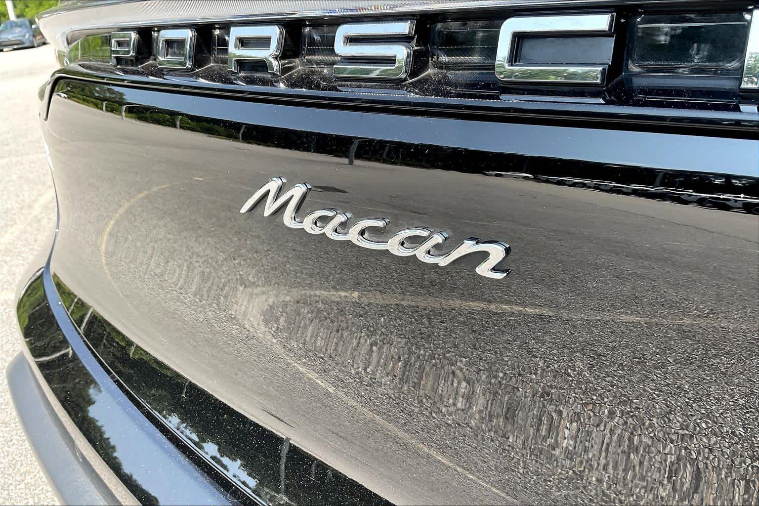 2023 Porsche Macan T