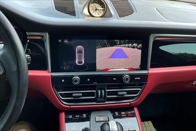 2023 Porsche Macan T