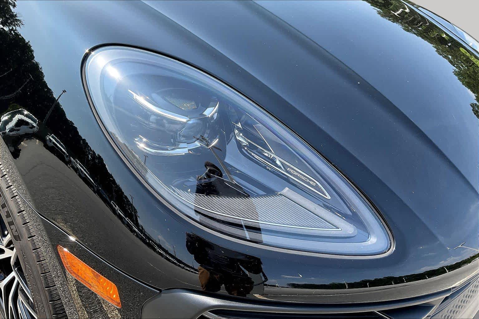 2023 Porsche Macan T