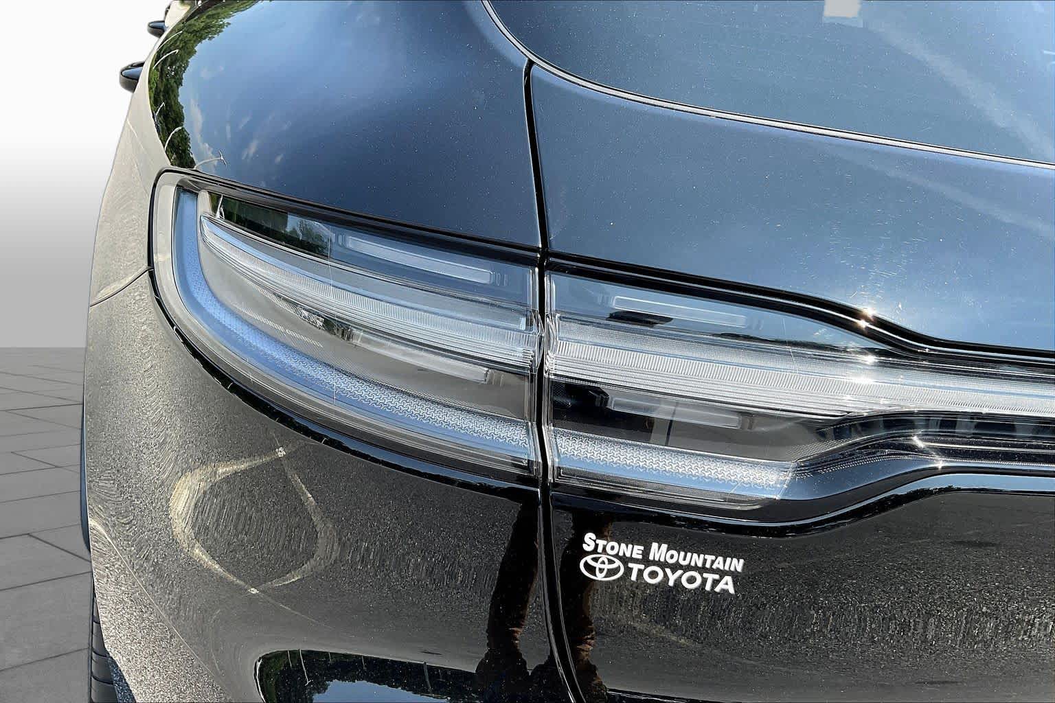 2023 Porsche Macan T