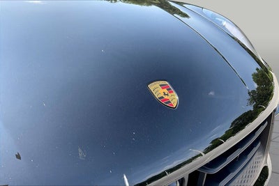 2023 Porsche Macan T