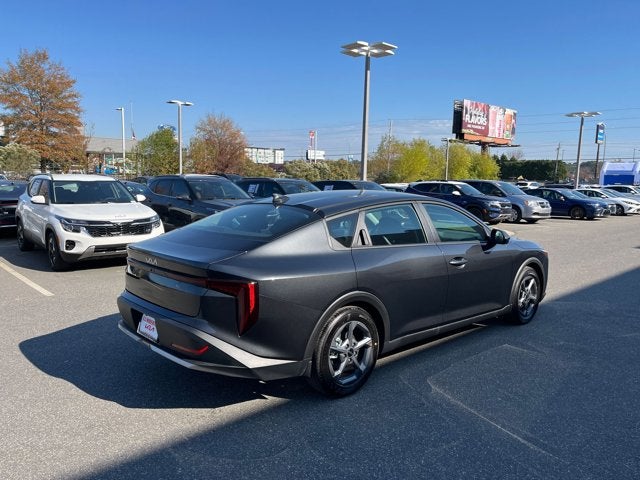2025 Kia K4 LXS
