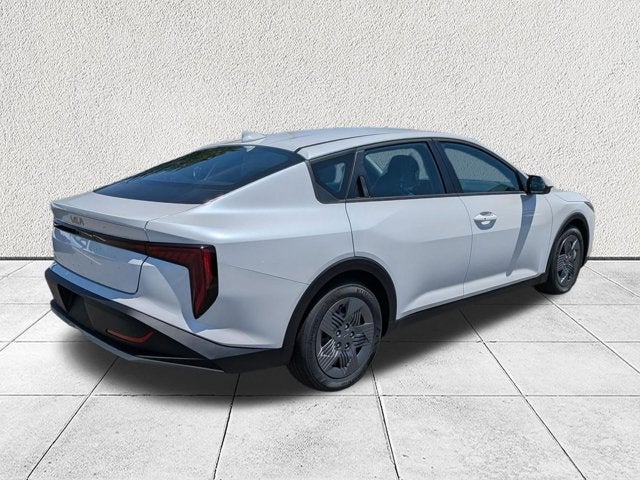 2026 Kia K4 LX