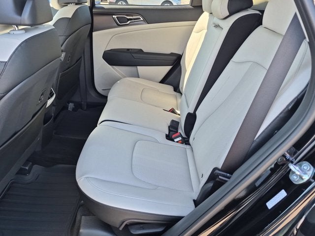 2027 Kia Sportage EX