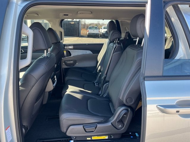 2026 Kia Carnival MPV EX