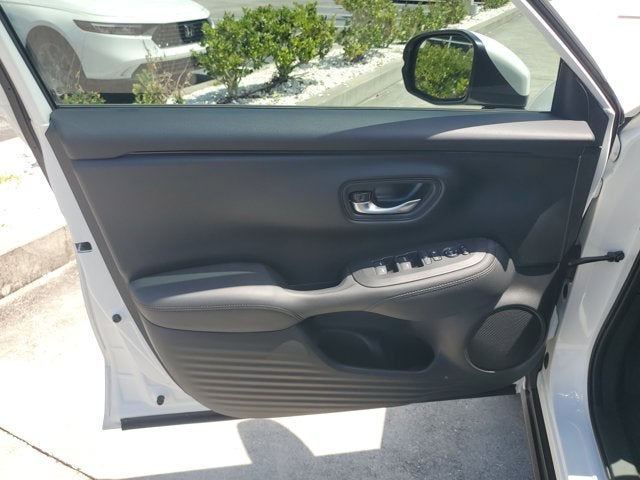 2025 Honda HR-V LX