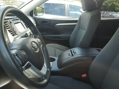 2018 Toyota Highlander LE