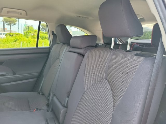 2021 Toyota Highlander Base