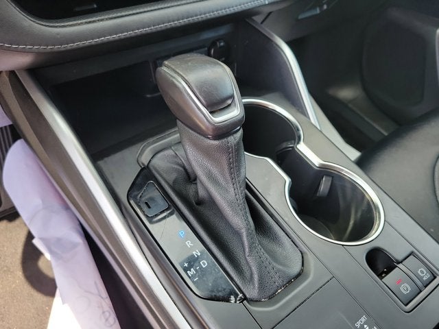 2021 Toyota Highlander Base