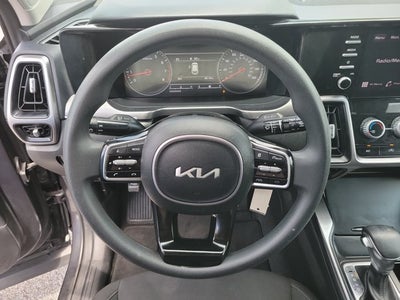 2023 Kia Sorento LX