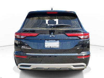 2024 Mitsubishi Outlander SE