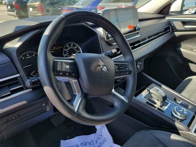 2024 Mitsubishi Outlander SE