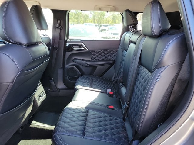 2023 Mitsubishi Outlander PHEV SEL