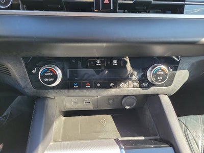 2023 Mitsubishi Outlander PHEV SEL