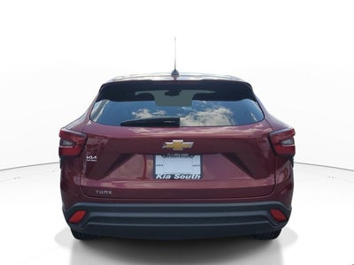 2025 Chevrolet Trax LS