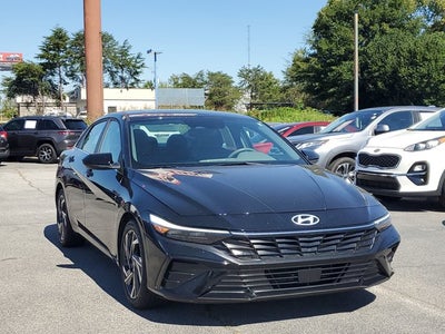2025 Hyundai Elantra SEL Convenience