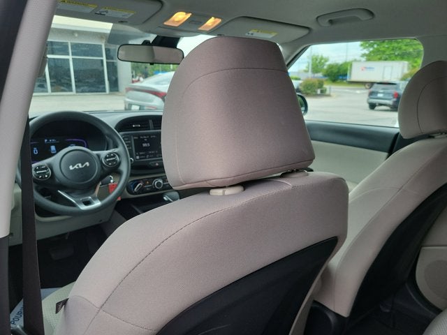 2025 Kia Soul Base