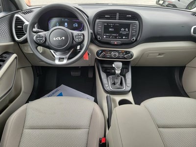 2025 Kia Soul Base