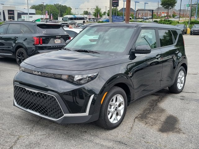 2025 Kia Soul Base
