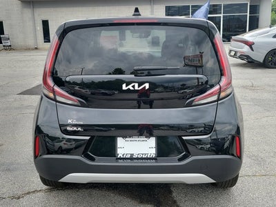 2025 Kia Soul Base