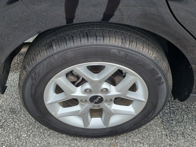 2025 Kia Soul Base