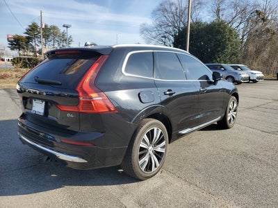2023 Volvo XC60 Ultimate Bright Theme