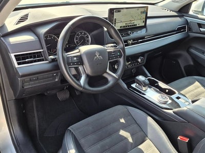 2025 Mitsubishi Outlander Trail Edition