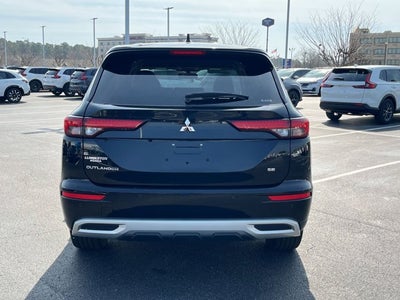 2024 Mitsubishi Outlander SE