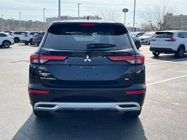 2024 Mitsubishi Outlander SE