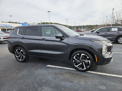 2024 Mitsubishi Outlander SE