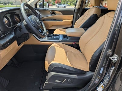 2024 Kia Carnival LX