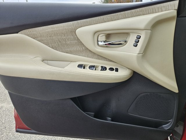 2023 Nissan Murano SL