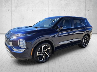2023 Mitsubishi Outlander SE