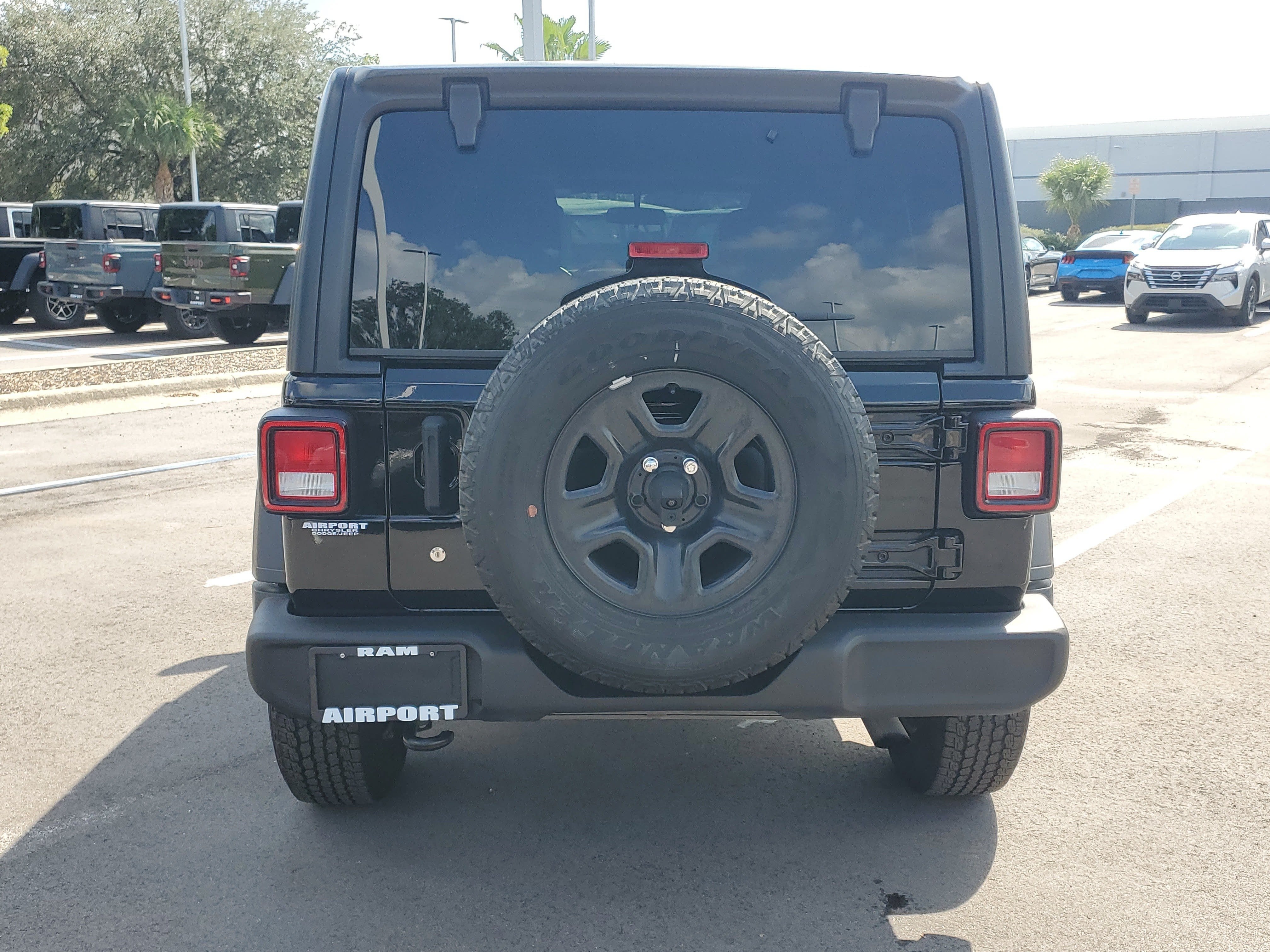 2018 Jeep Wrangler Unlimited Sport