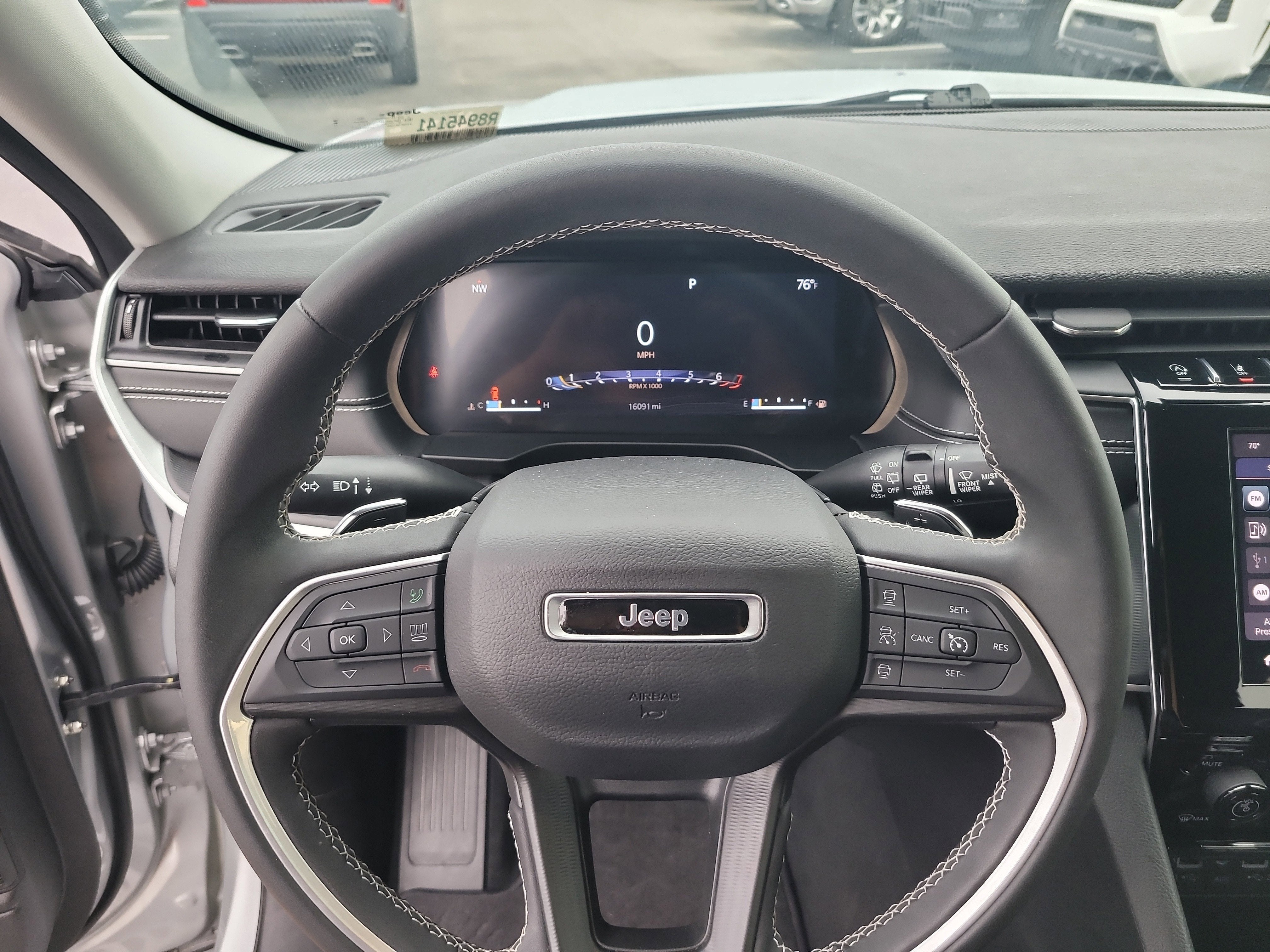 2024 Jeep Grand Cherokee Laredo