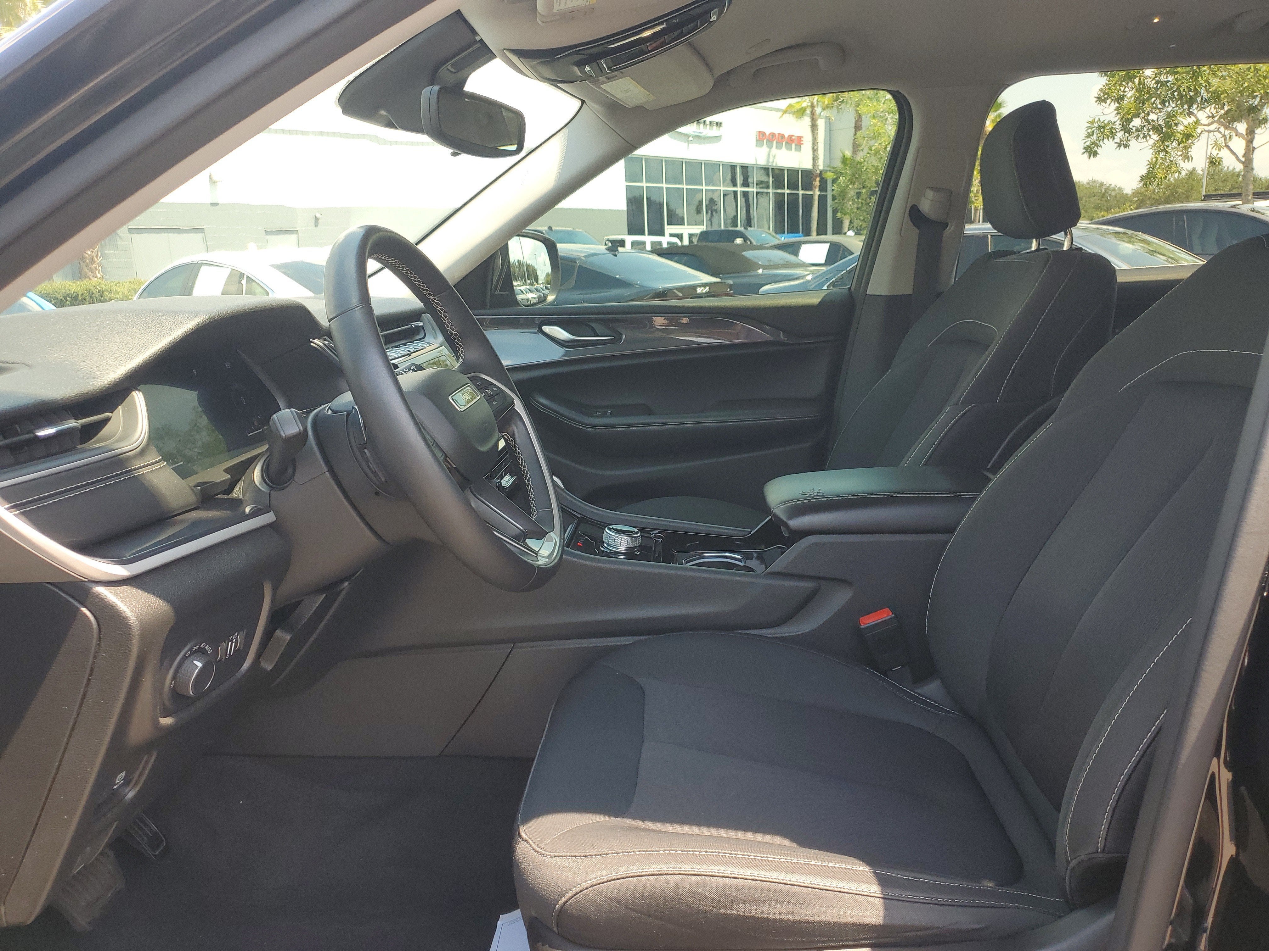 2021 Jeep Grand Cherokee L Laredo