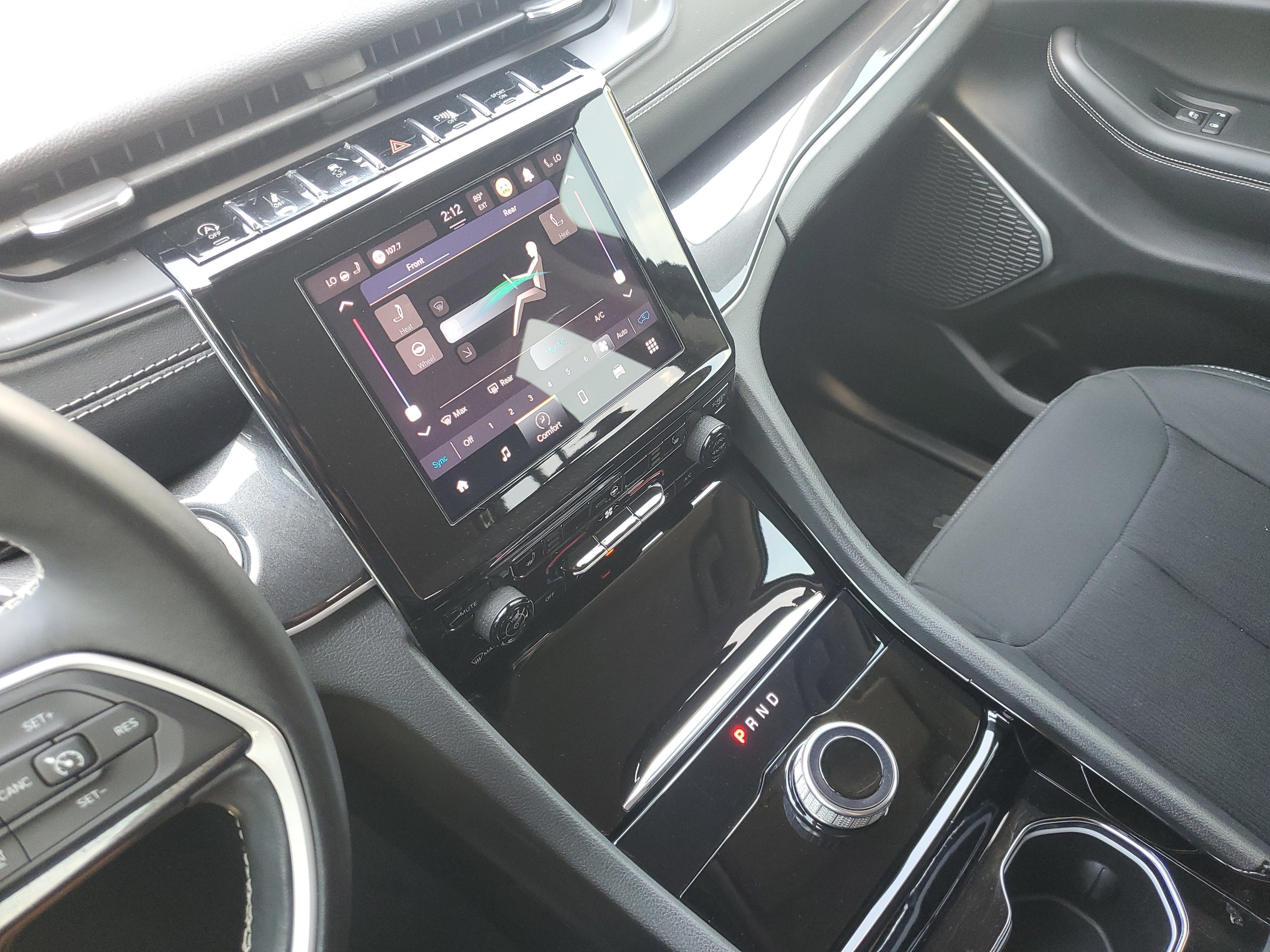2021 Jeep Grand Cherokee L Laredo