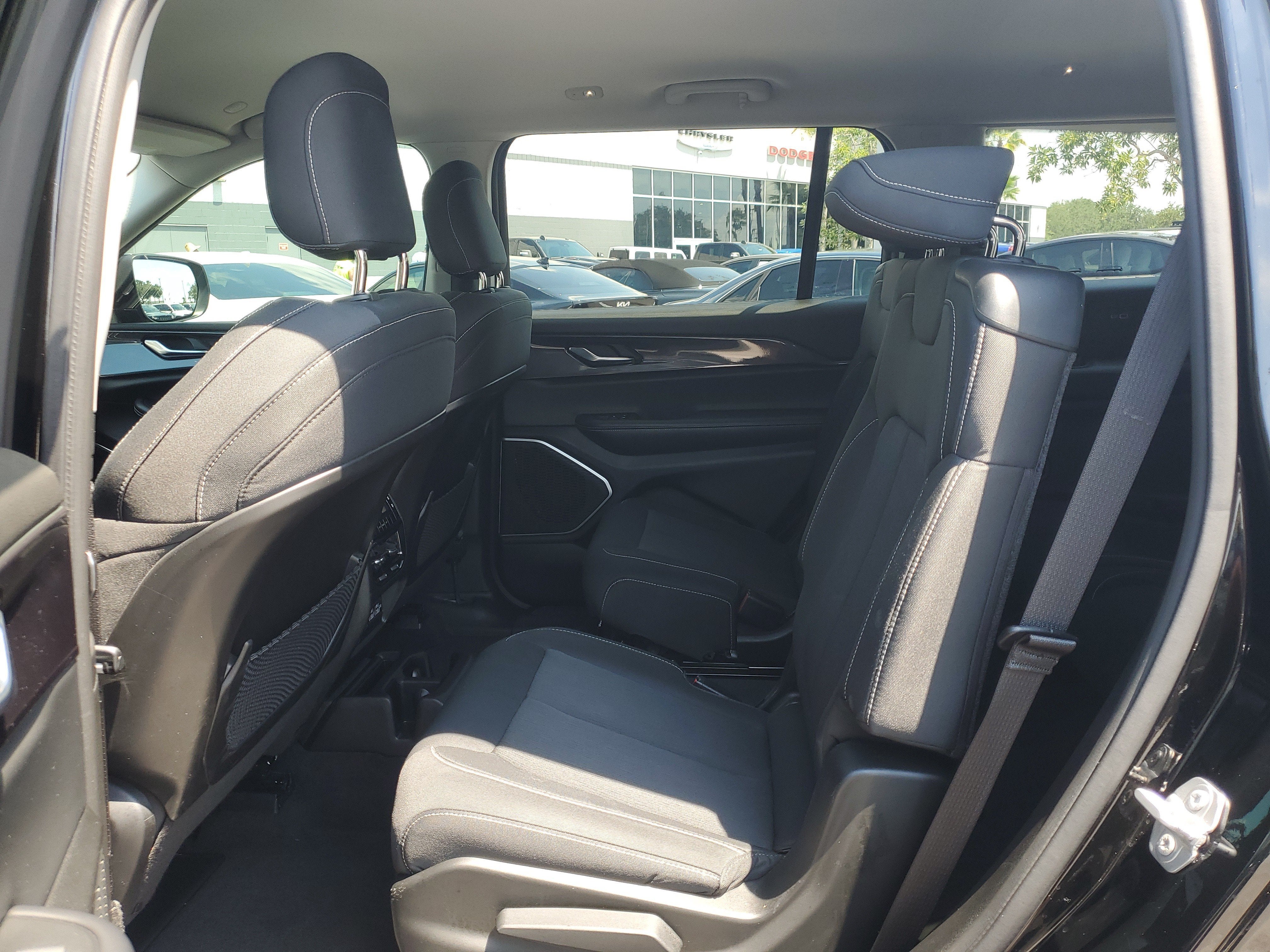 2021 Jeep Grand Cherokee L Laredo