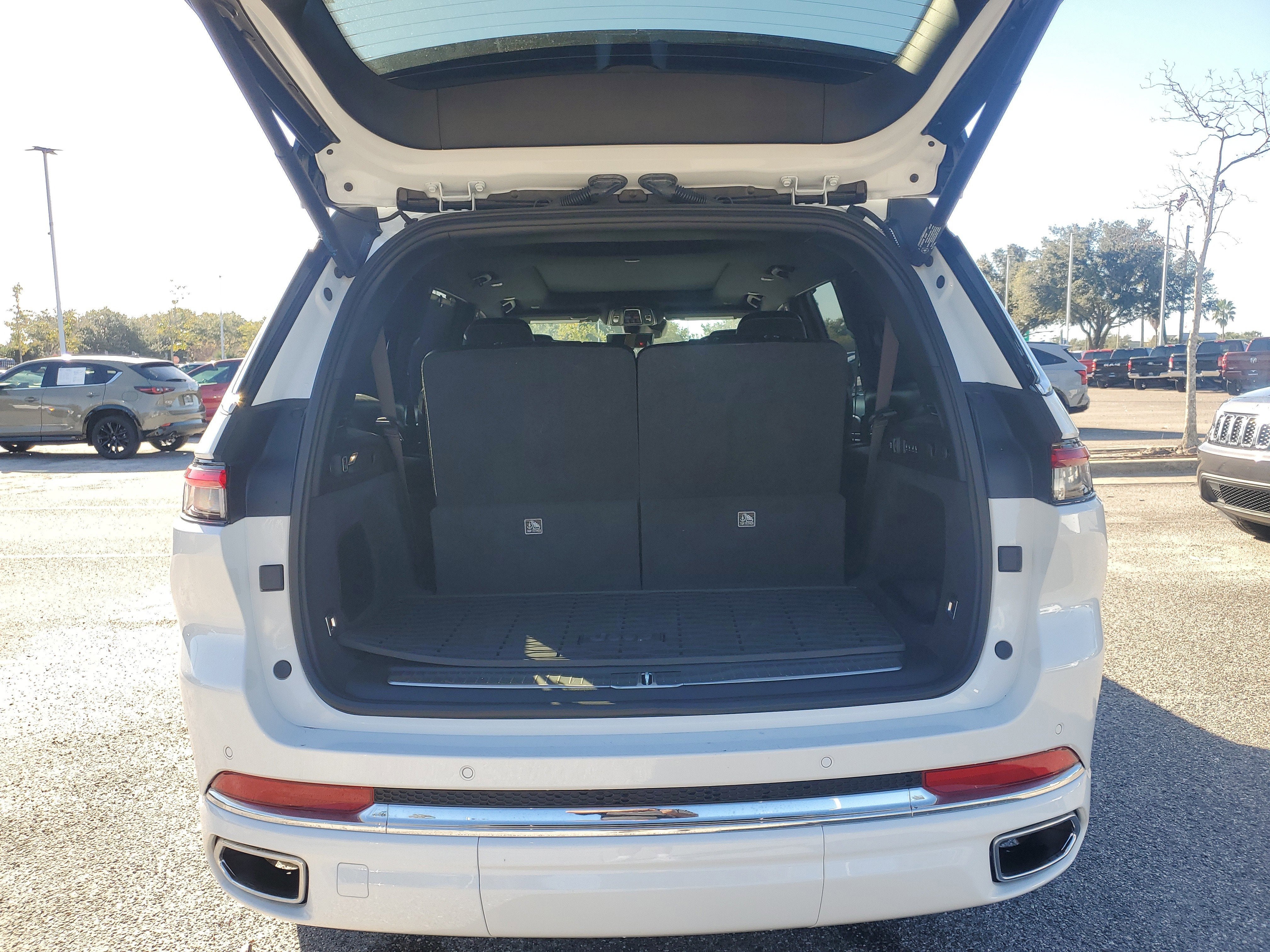 2025 Jeep Grand Cherokee L Overland