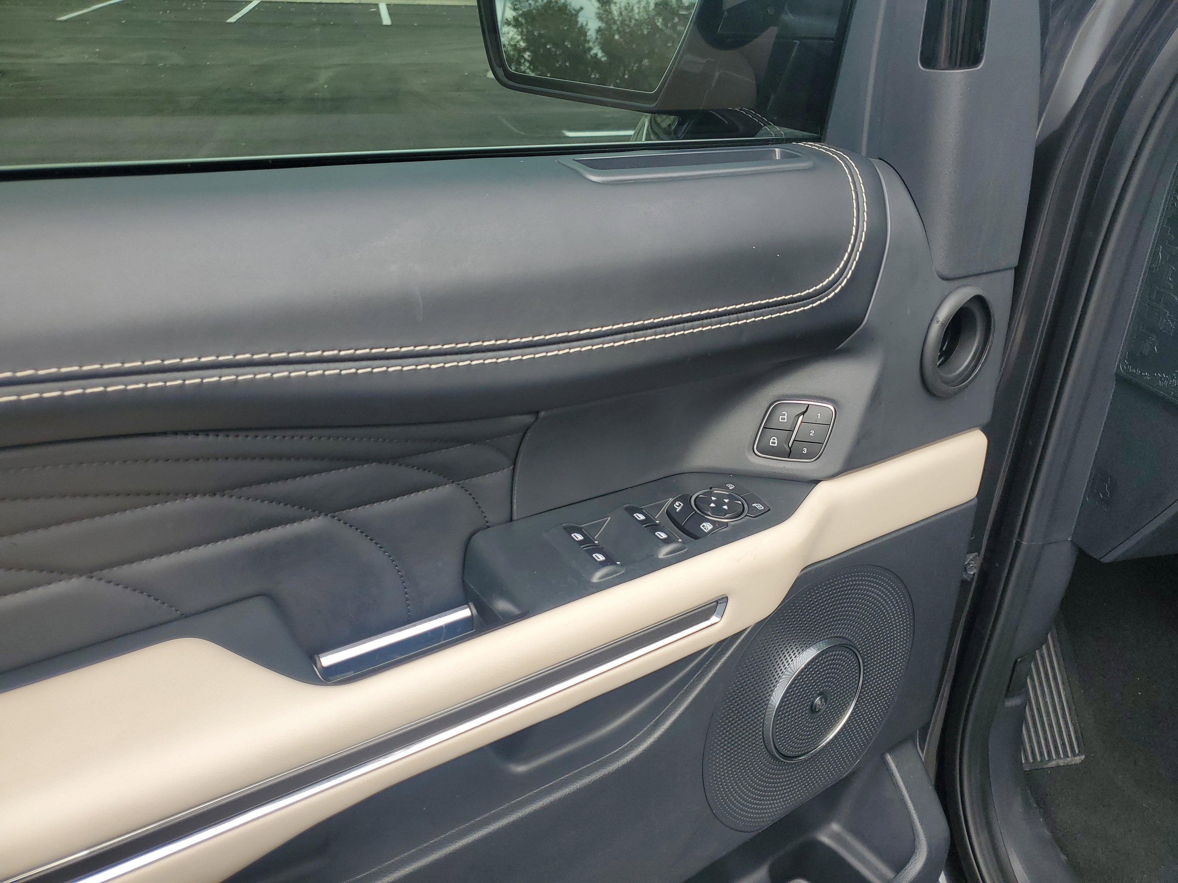 2023 Ford Expedition Platinum