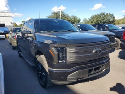 2023 Ford F-150 Lightning LARIAT