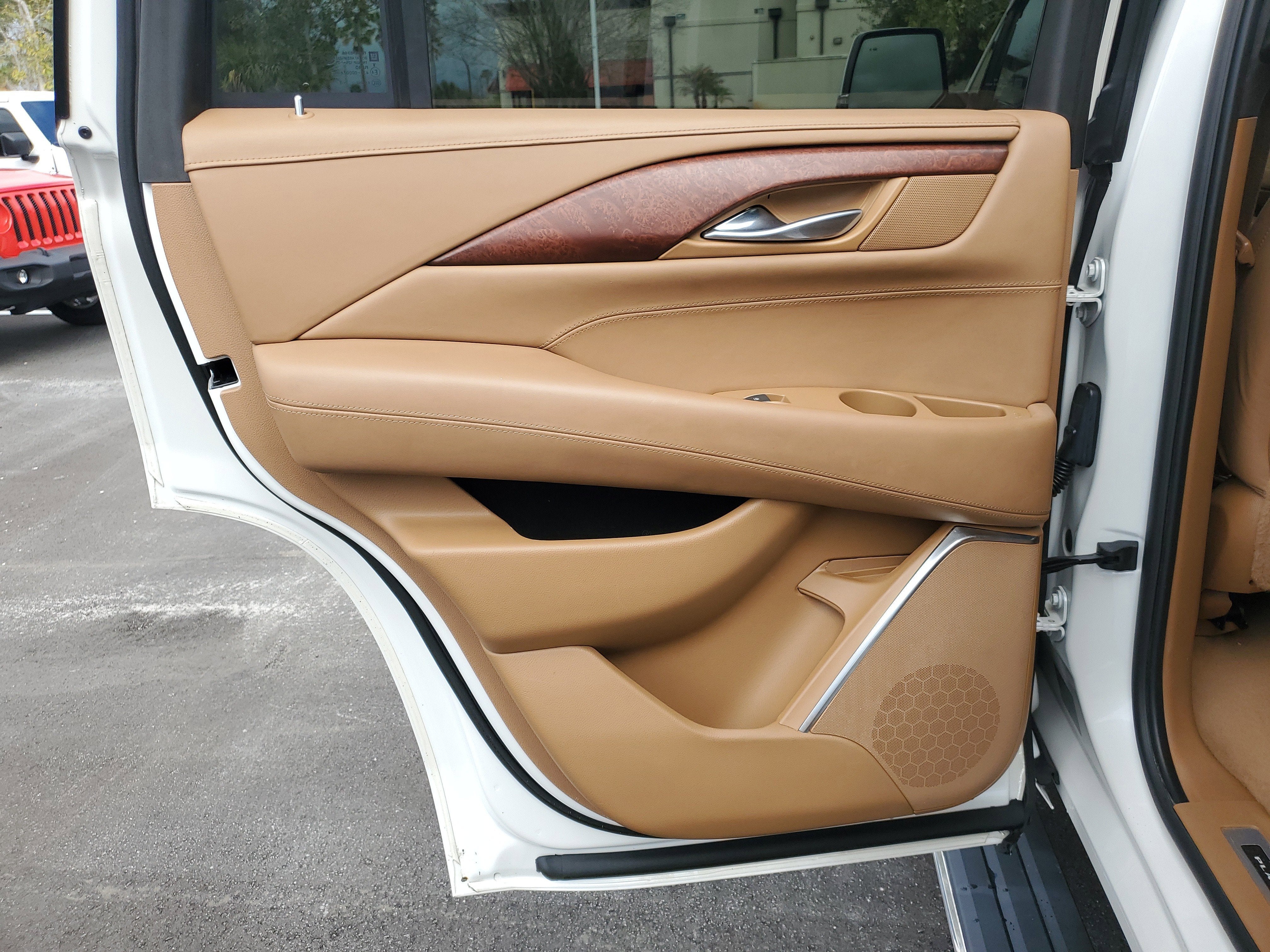 2017 Cadillac Escalade Platinum