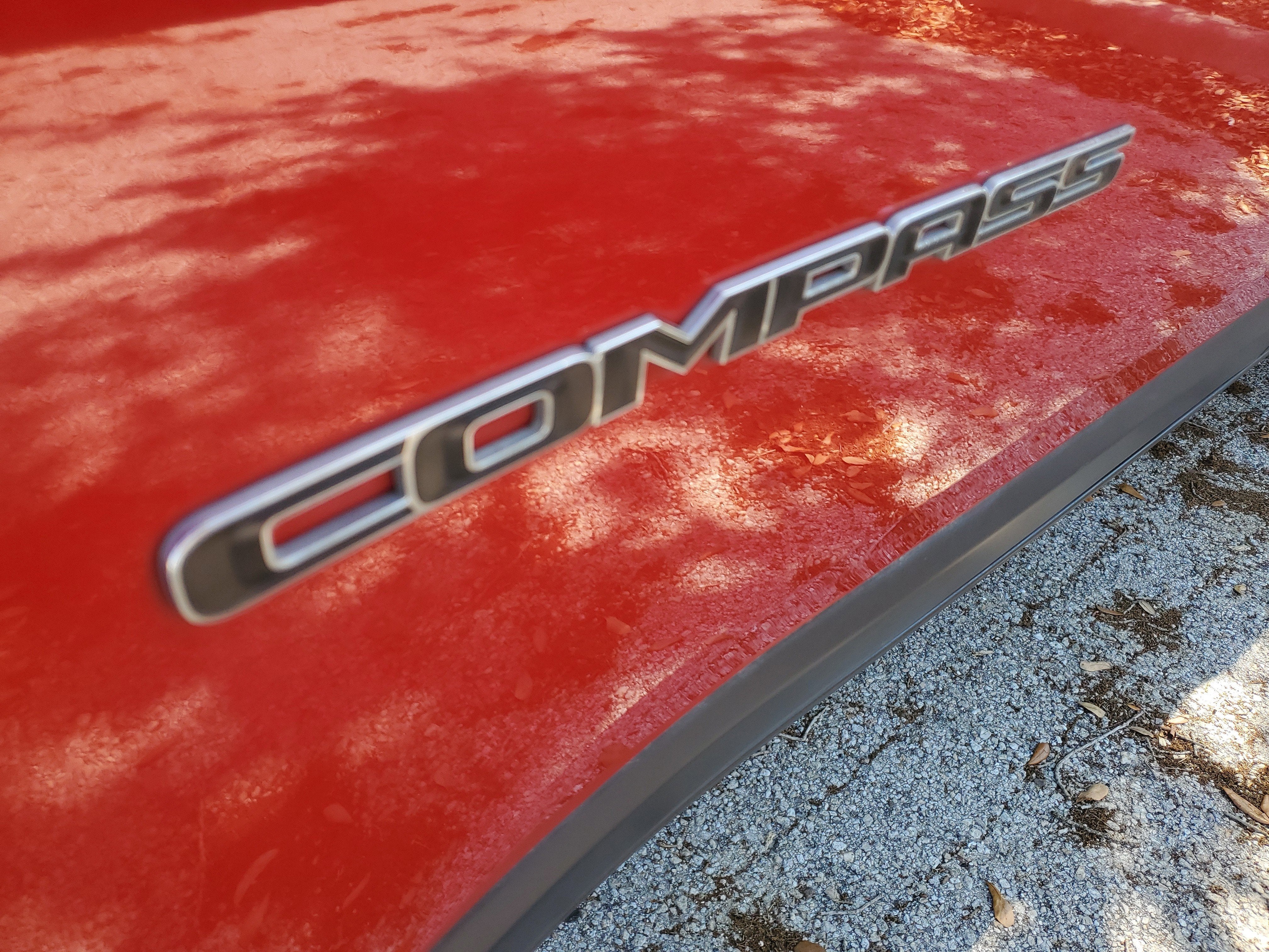 2020 Jeep Compass Latitude w/Sun/Safety Pkg