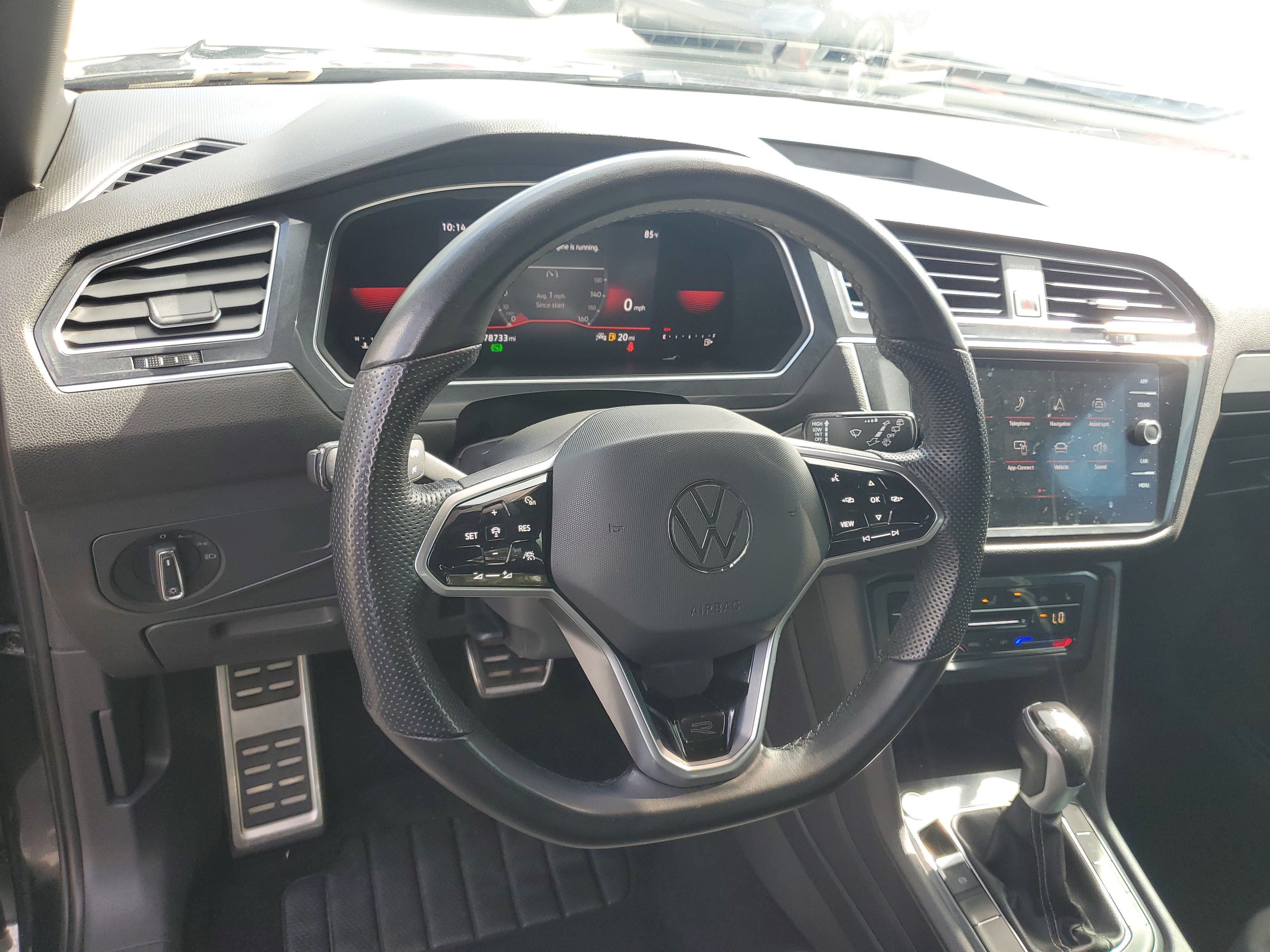 2022 Volkswagen Tiguan SE R-Line Black