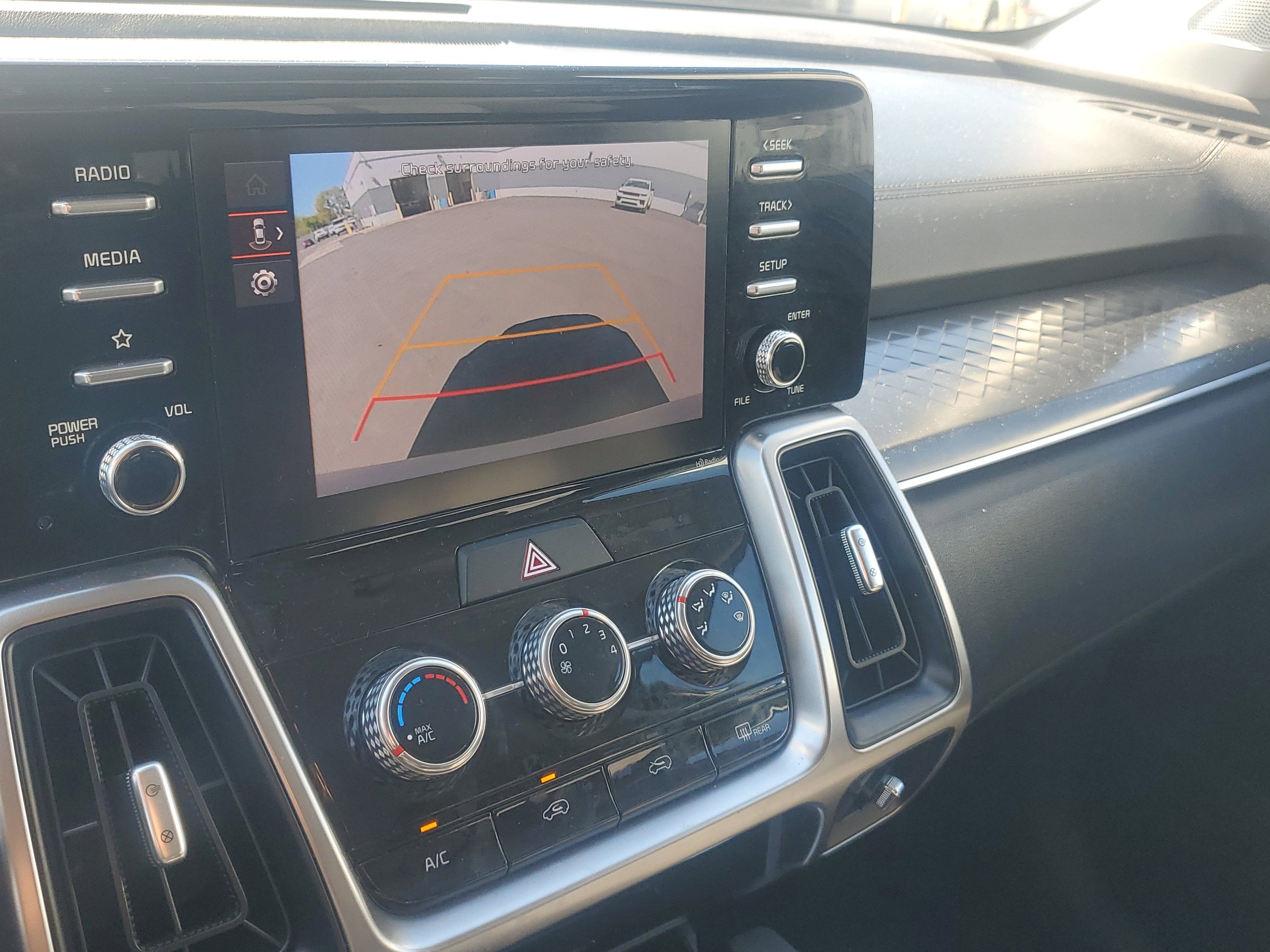 2023 Kia Sorento LX