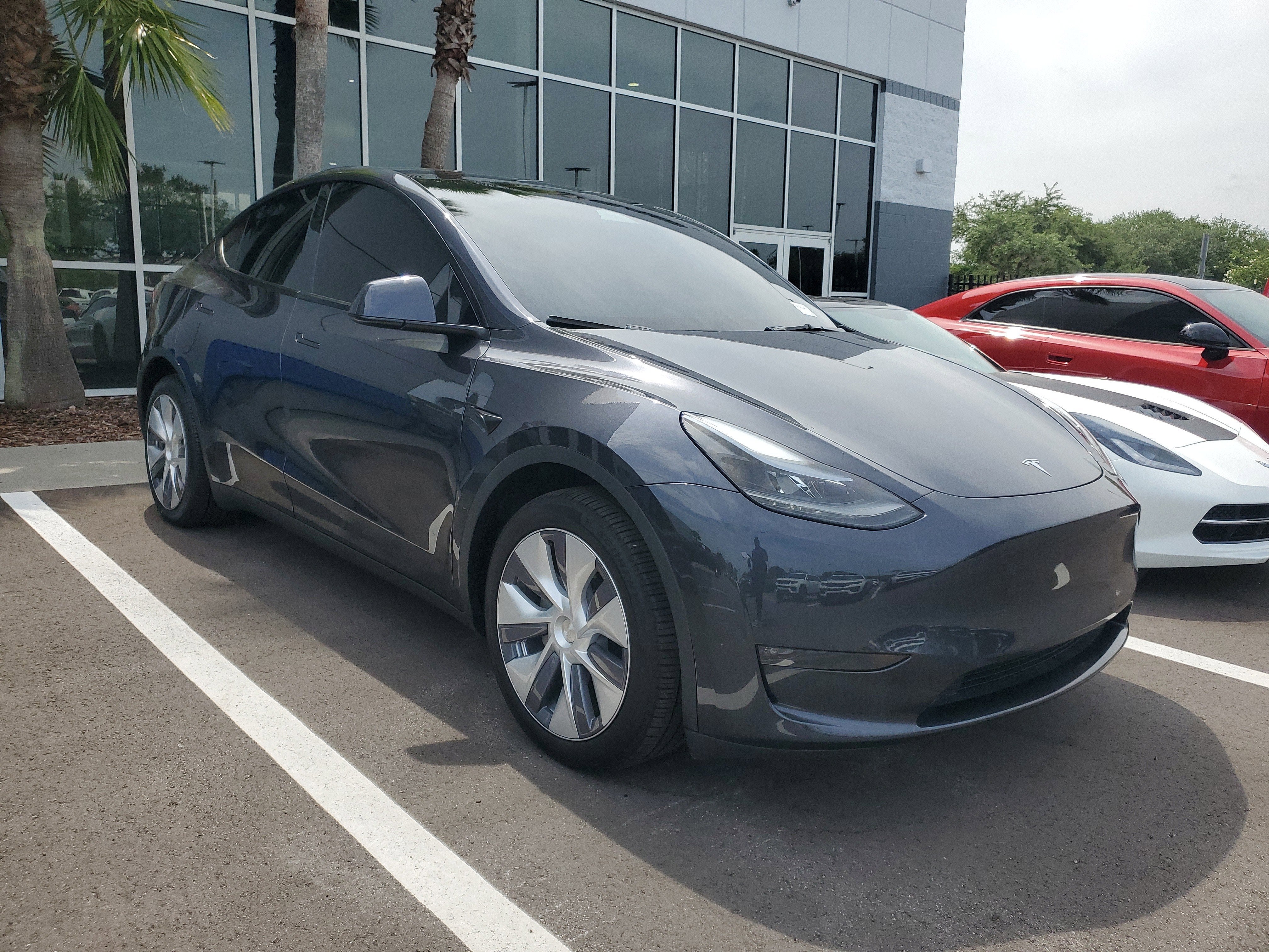 2024 Tesla Model Y Long Range