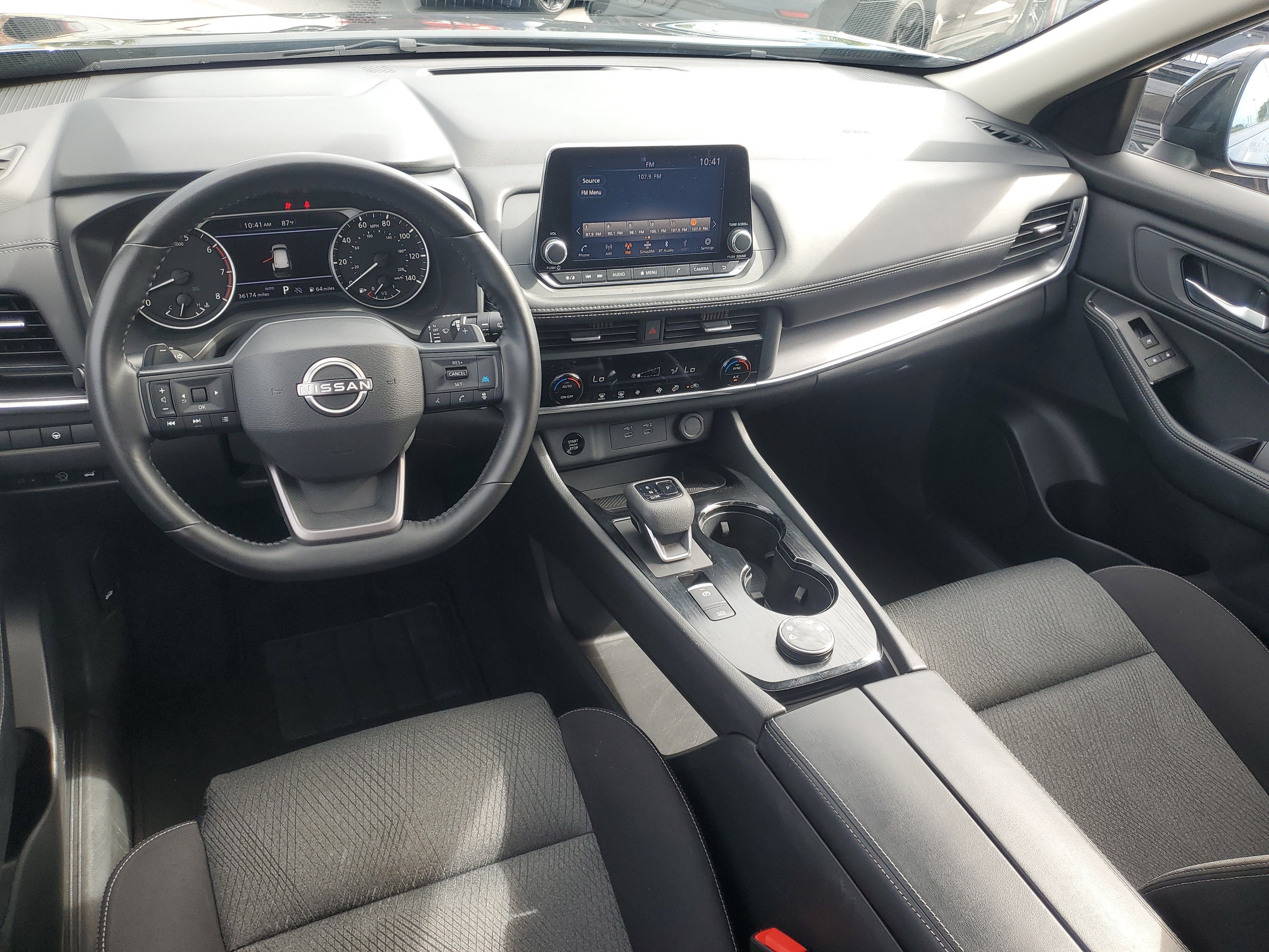 2025 Nissan Rogue SV